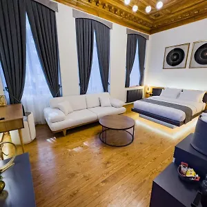 Elmira Pera & - Special Class Istanbul