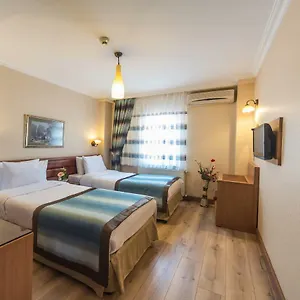 Senabil Old & Hotell